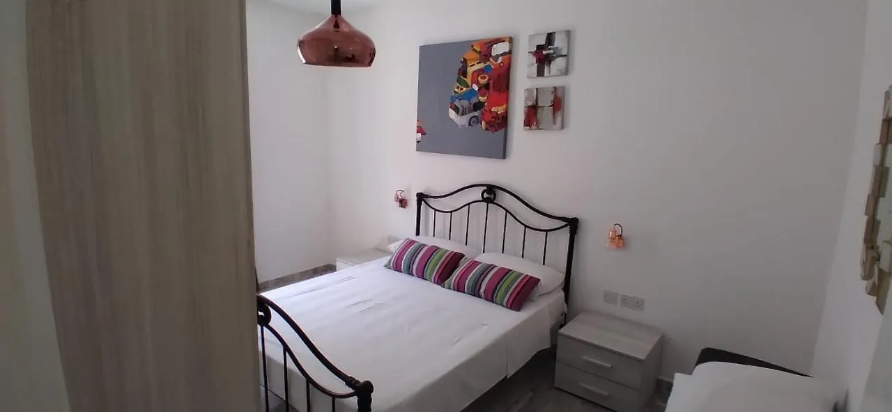 The Penthouse Flat-Terrace&View Apartment Senglea 0*,  Malta