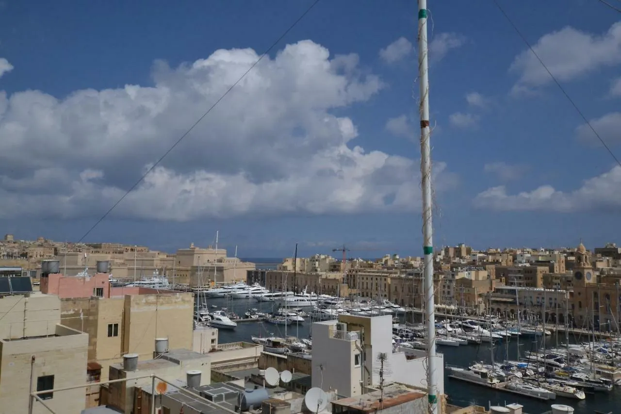 The Penthouse Flat-Terrace&View Apartment Senglea 0*,  Malta